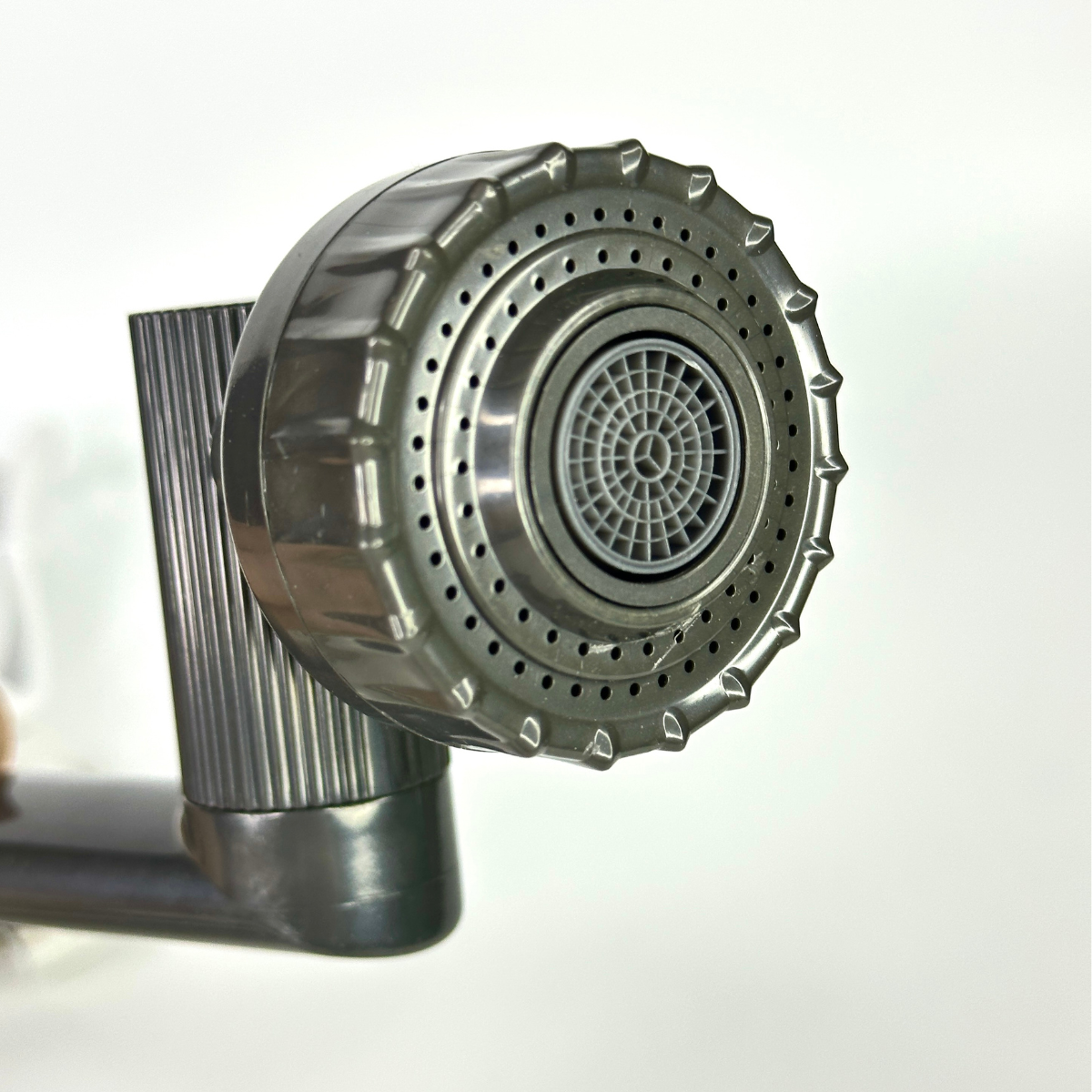 Проточний водонагрівач-кран електричний з миттєвим нагрівом води/дисплеєм і нижнім підключенням (RVP-16-Silver/Blac) - фото 4 Проточний водонагрівач-кран електричний з миттєвим нагрівом води/дисплеєм і нижнім підключенням (RVP-16-Silver/Blac) - фото 4