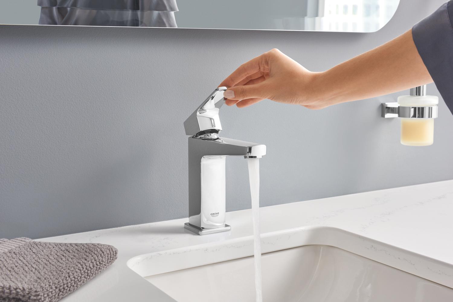 Дозатор рідкого мила Grohe Essentials Cube New (40756001) - фото 2