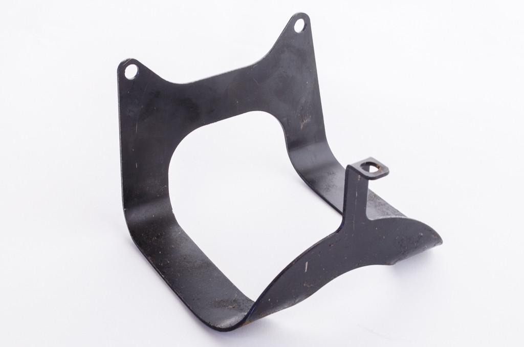 Защита-держатель бака для мотокос на 3 крепления (3618)