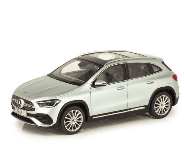 Модель автомобиля 1:18 Mercedes-Benz GLA-Class H247 Silver (B66961036)