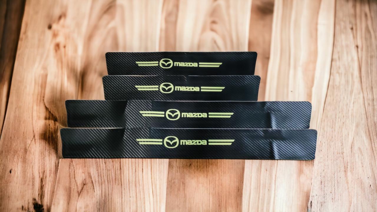 Пленка защитная накладка на пороги фосфорная для Mazda 4 шт. Черный карбон (2019710599)