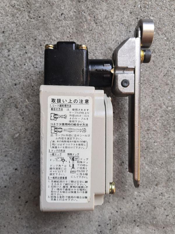 Кінцевий вимикач OMRON WLCA12 - фото 3 Кінцевий вимикач OMRON WLCA12 - фото 3