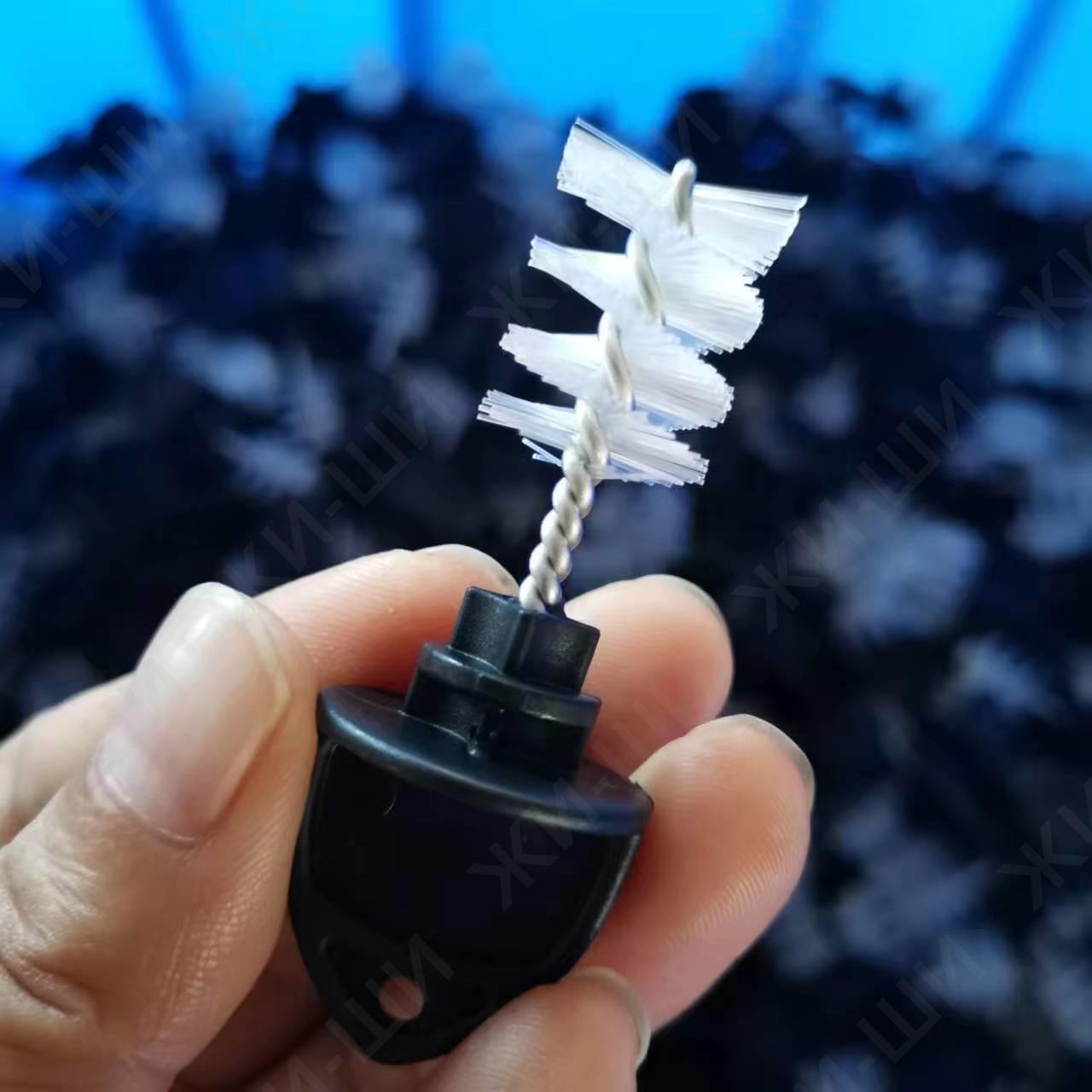 Комплект заглушек с щетками для чистки пивных кранов 6 шт. BL (137846) - фото 7 Комплект заглушек с щетками для чистки пивных кранов 6 шт. BL (137846) - фото 7