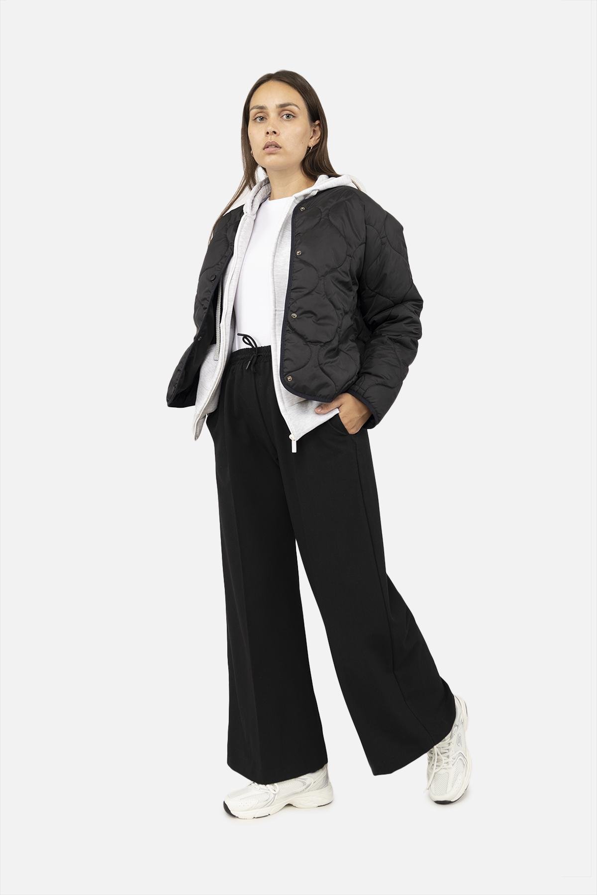 Куртка женская Черный р. 44 (SKT001018238) - фото 3