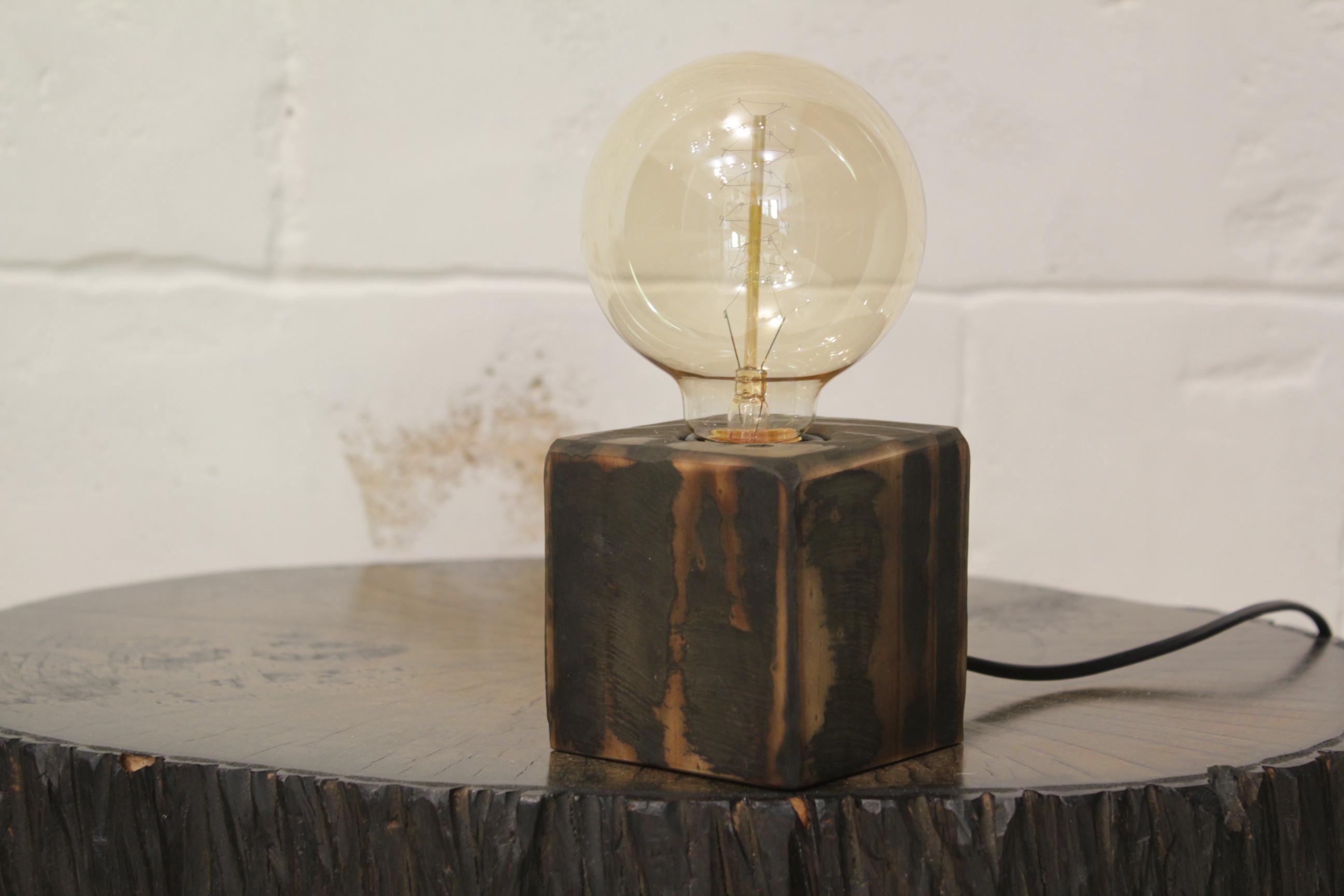 Настольная лампа LarchLoft из массива дерева 9x9x9 см Е27 (LT.1) - фото 3 Настольная лампа LarchLoft из массива дерева 9x9x9 см Е27 (LT.1) - фото 3