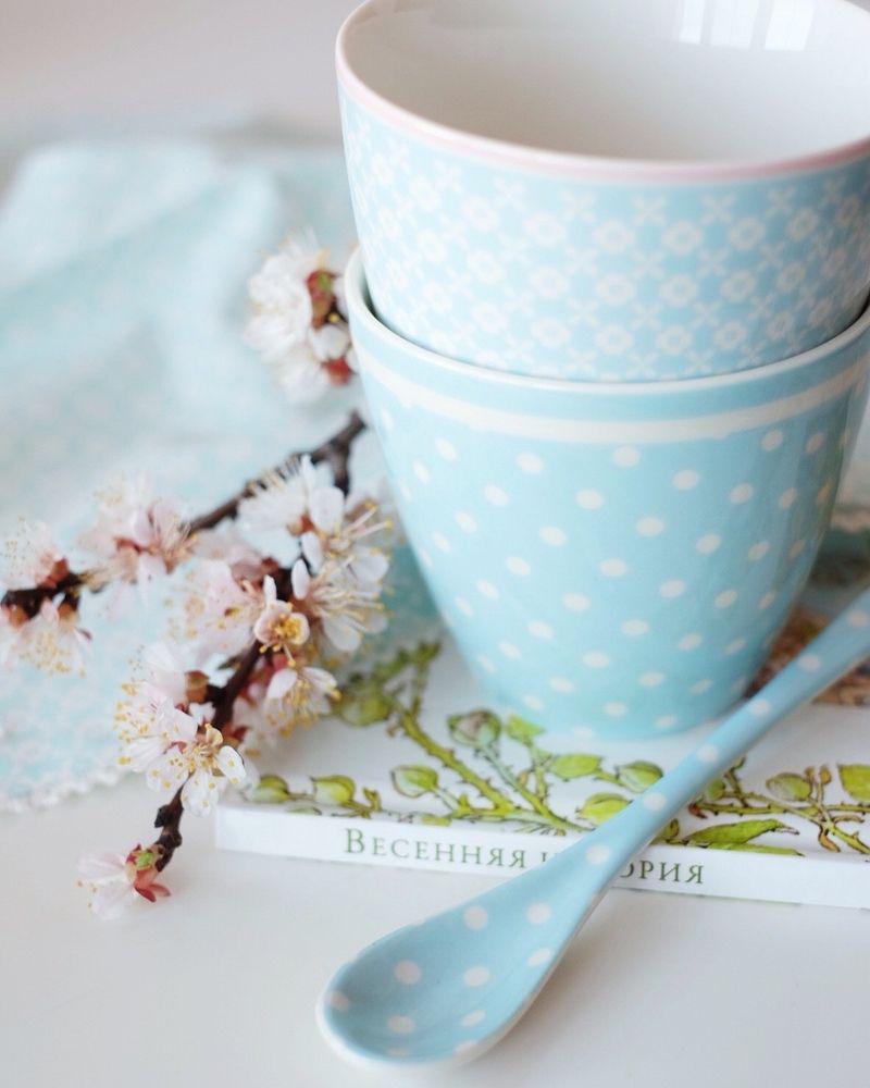 Чашка латте GreenGate Helle pale 250 мл Blue (5707463355498) - фото 2 Чашка латте GreenGate Helle pale 250 мл Blue (5707463355498) - фото 2