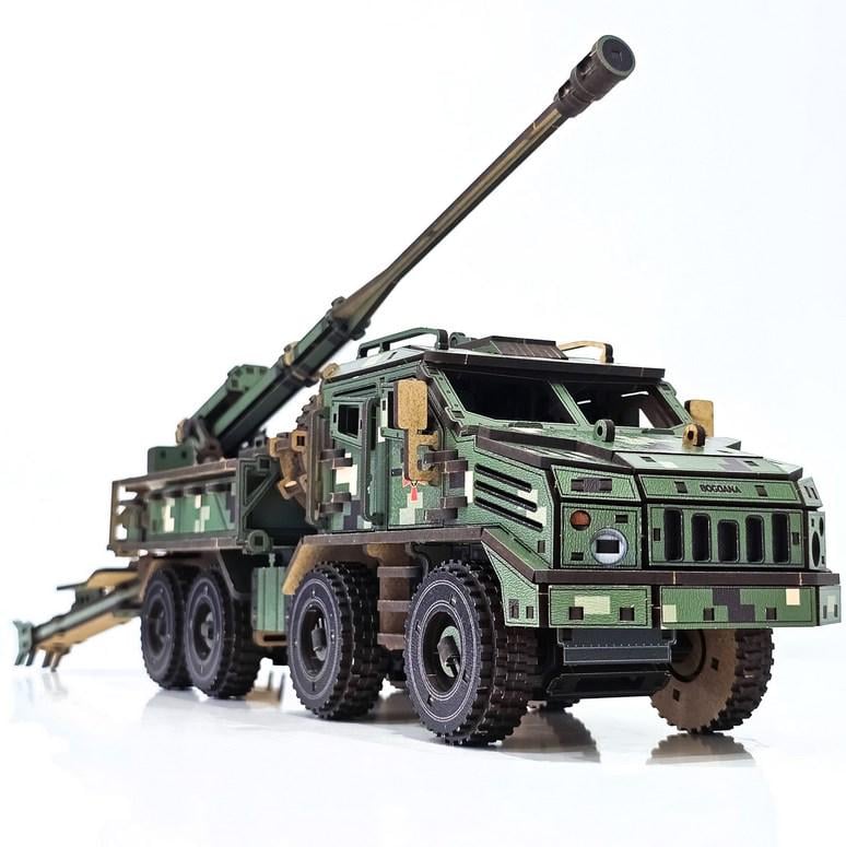 Конструктор 3D дерев'яний THEGRAVIX САУ Богдана 2.0 616 дет. 46 см без клею (31266870)