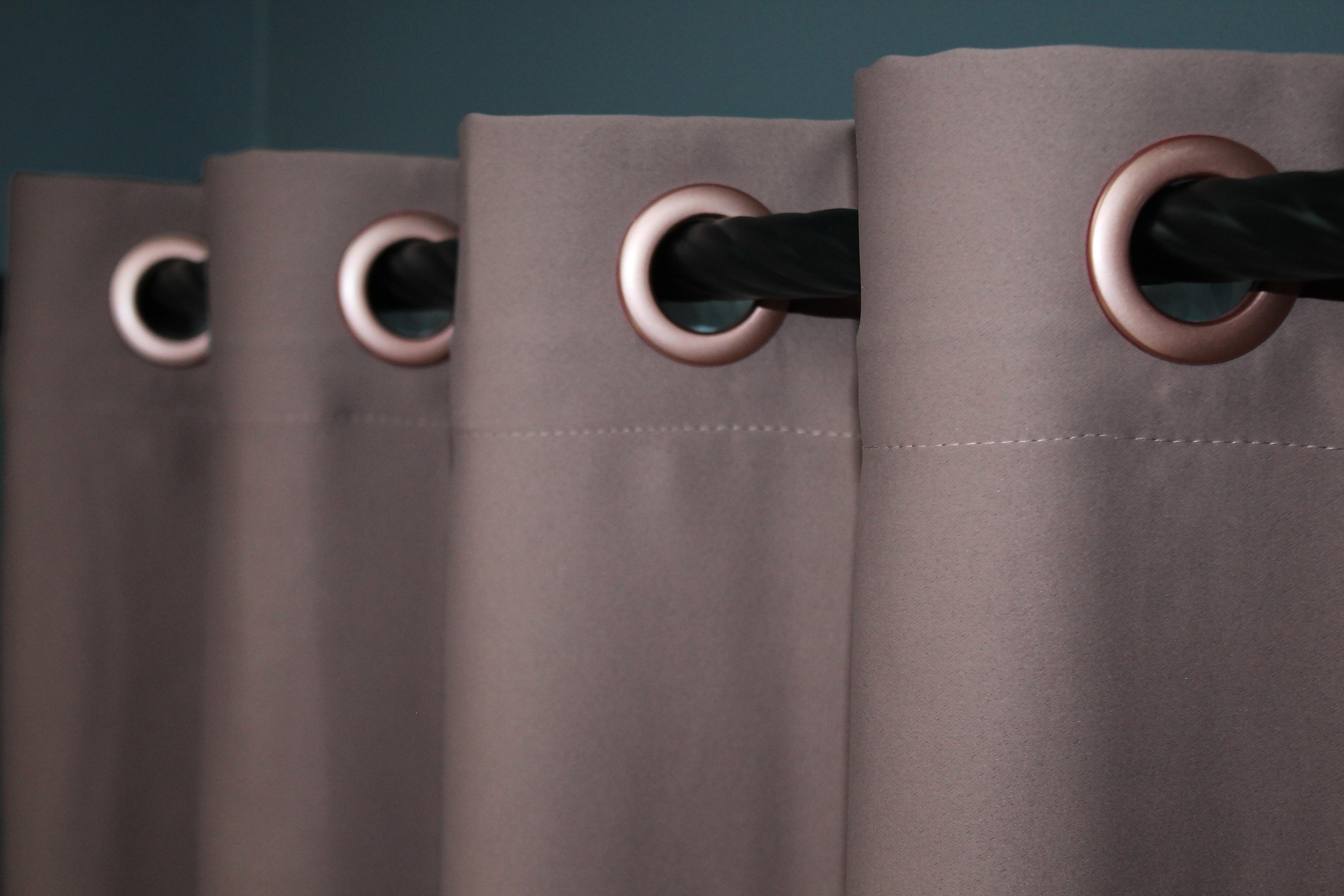 Комплект штор на люверсах VR-Textil Блэкаут Bagema Rvs № 1245ш 150х250 см 2 шт. Пудровый (37-0018) - фото 6 Комплект штор на люверсах VR-Textil Блэкаут Bagema Rvs № 1245ш 150х250 см 2 шт. Пудровый (37-0018) - фото 6