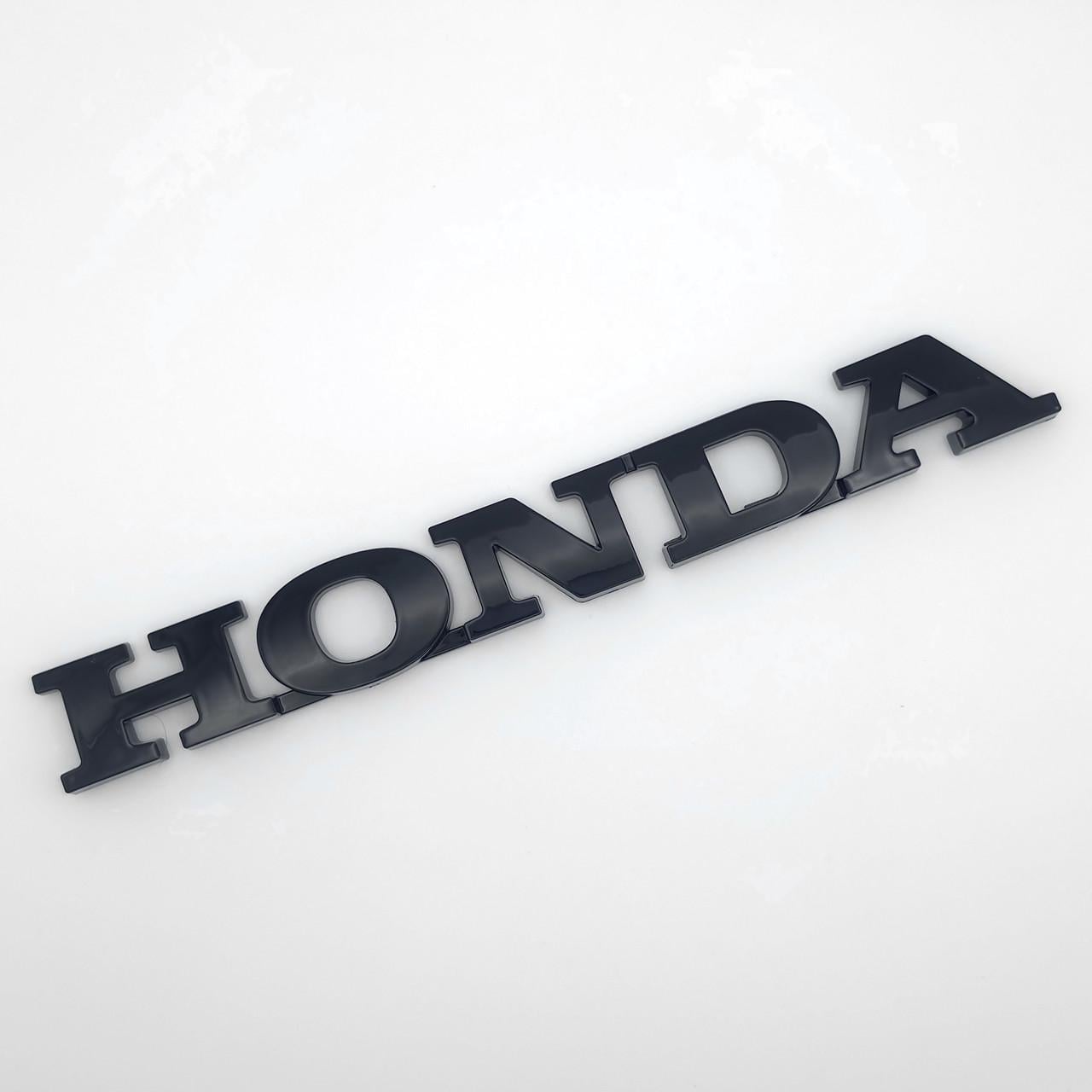 Эмблема надпись Honda 15х1,7 см ABS Черный глянцевый (3037127648)