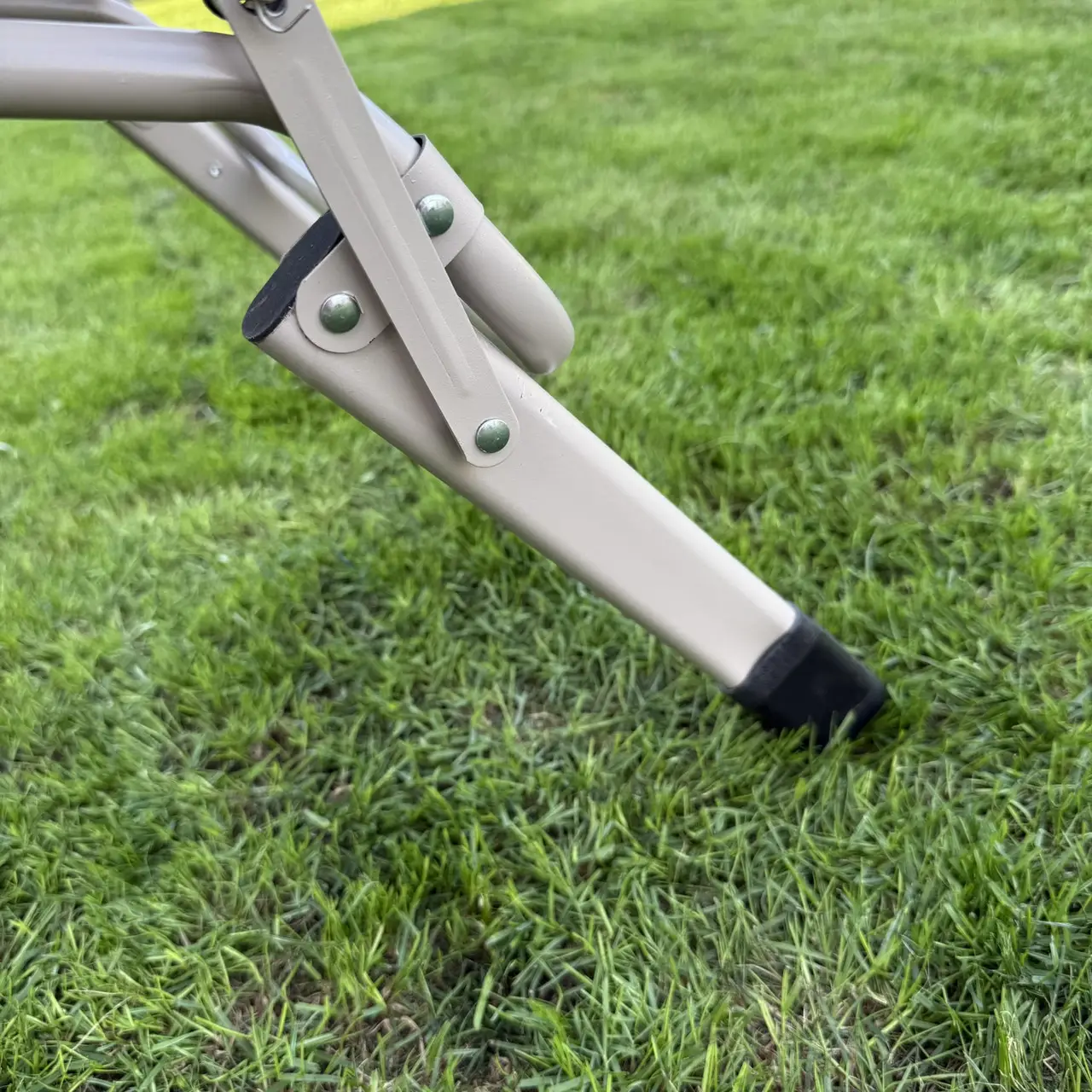 Шезлонг садовый тканевый с матрасом Garden Серый/Черный - фото 8 Шезлонг садовый тканевый с матрасом Garden Серый/Черный - фото 8