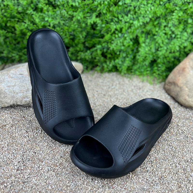 Шльопанці чоловічі пінові VS-001301-1 p. 43 27-27,5 см Чорний (77075127)