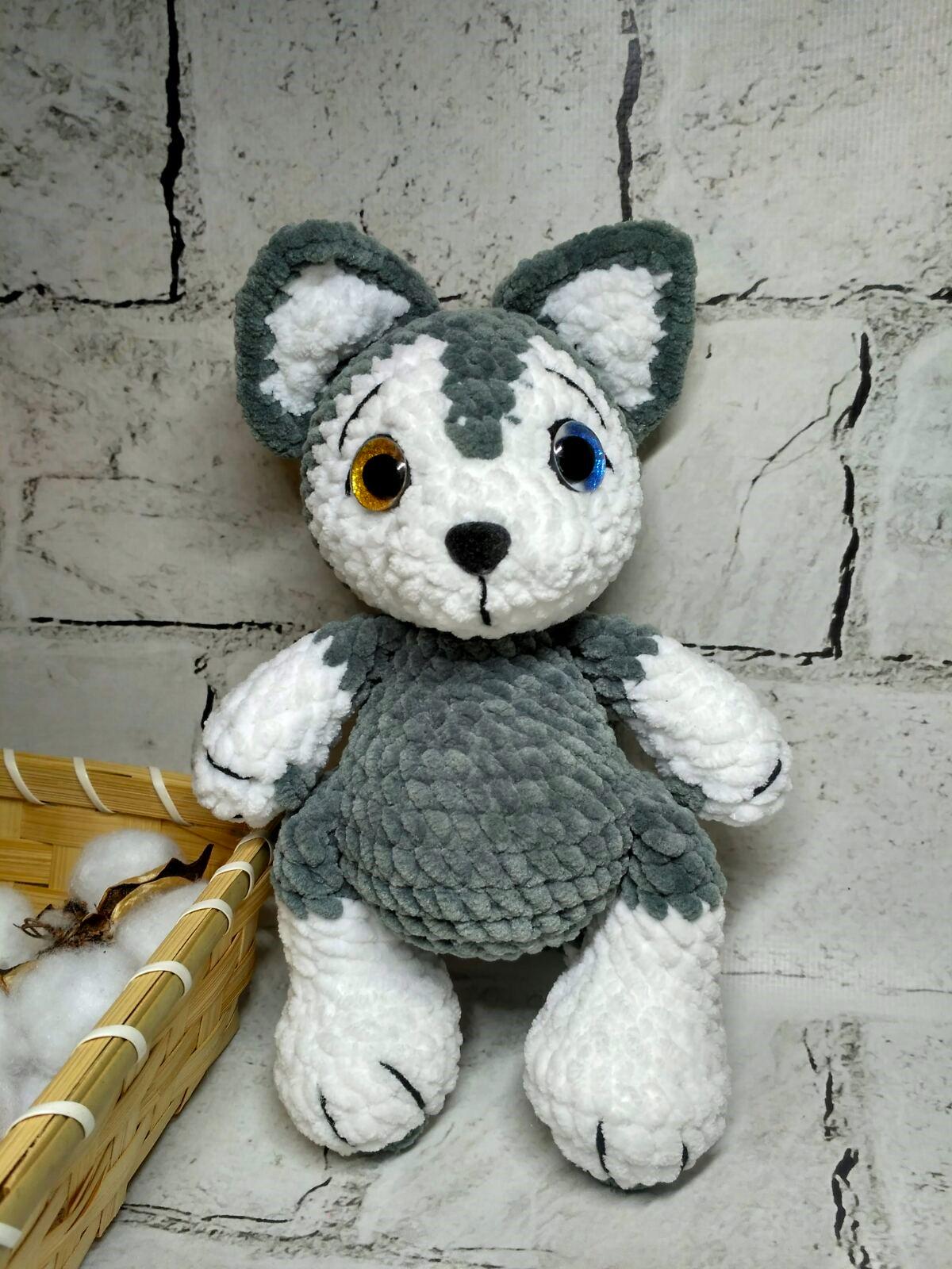 Мягкая игрушка вязаная ручной работы Собачка Хаски из плюша Hand Made 21 см (202-54-1)