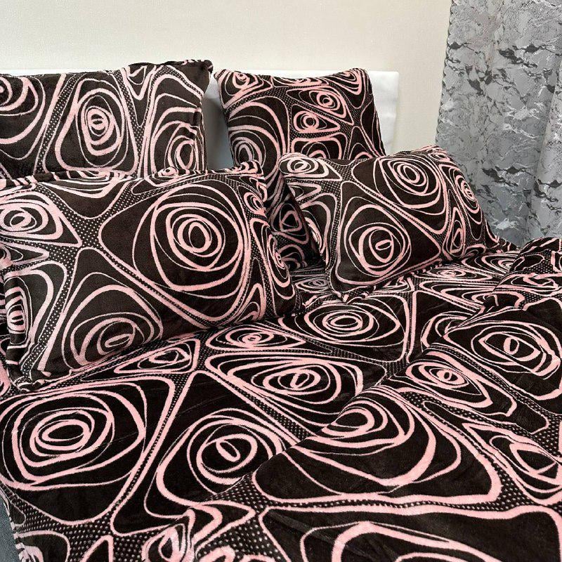Комплект постельного белья велюровый с рисунком с 4 наволочками евро 200x230 см Коколадно-розовый (29225210) - фото 2