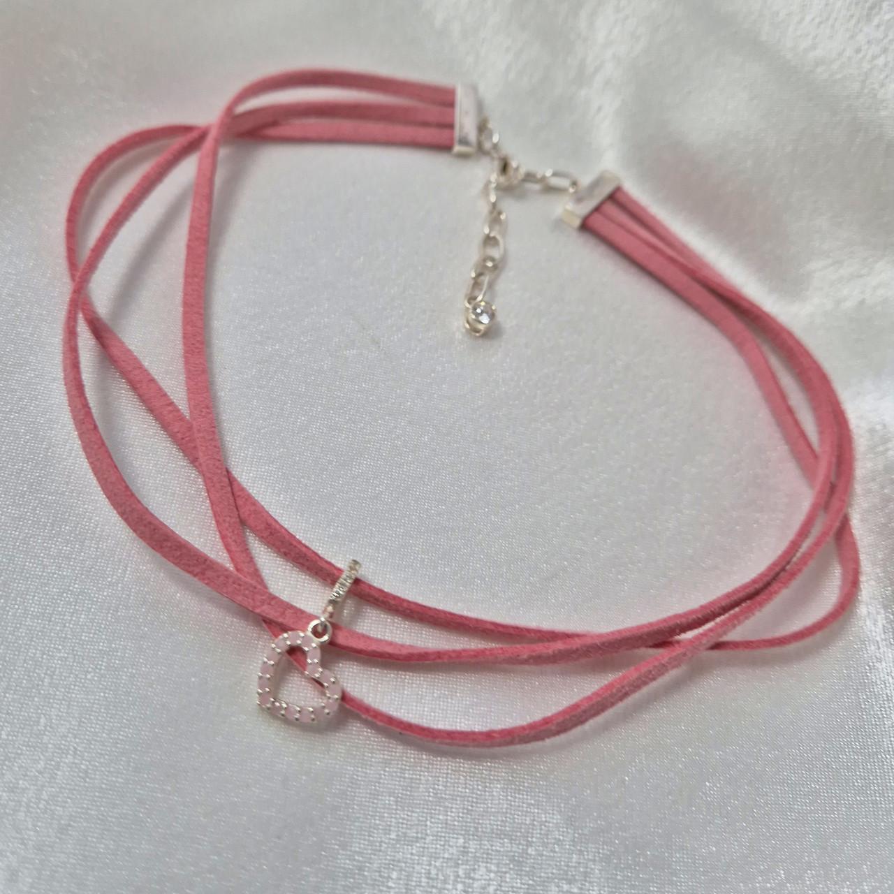 Шнурок чокер с подвеской сердце с розовыми камнями серебро 925 пробы 32-37 см (6852к) Шнурок чокер с подвеской сердце с розовыми камнями серебро 925 пробы 32-37 см (6852к)