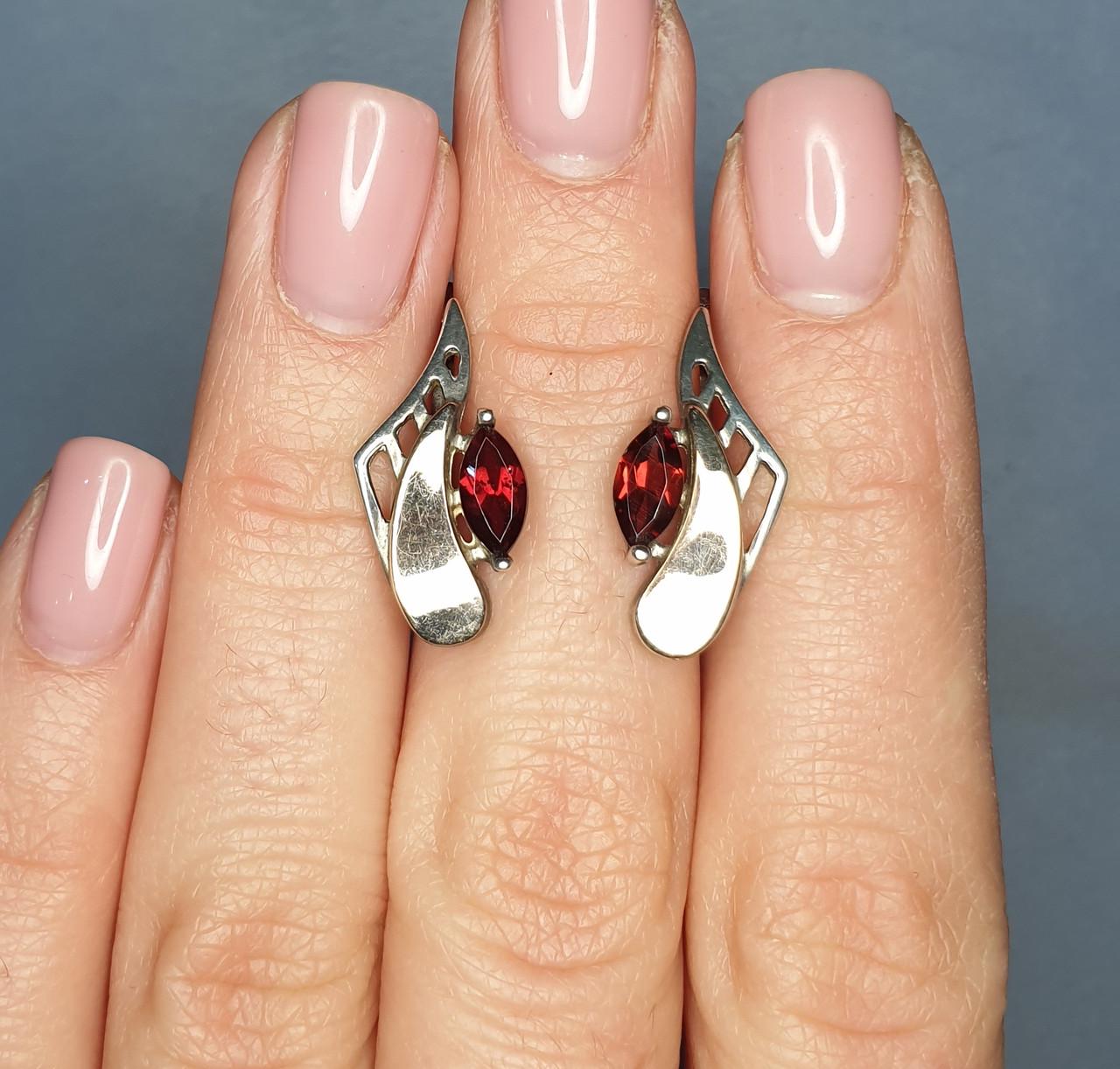 Серьги серебряные с гранатом 4,64 г (1357275654)