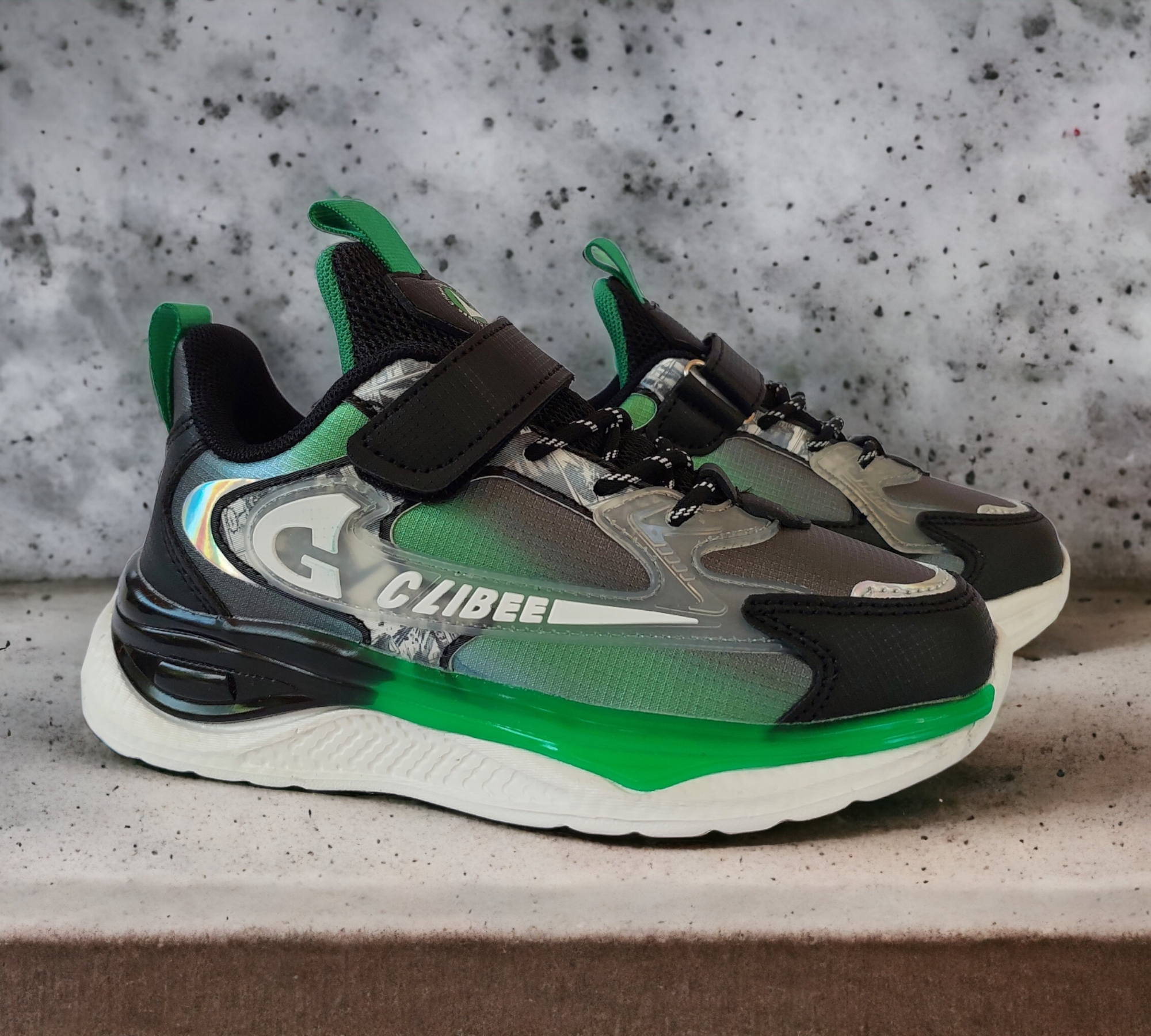 Кросівки Clibee 913BG р. 32 Чорно-зелений