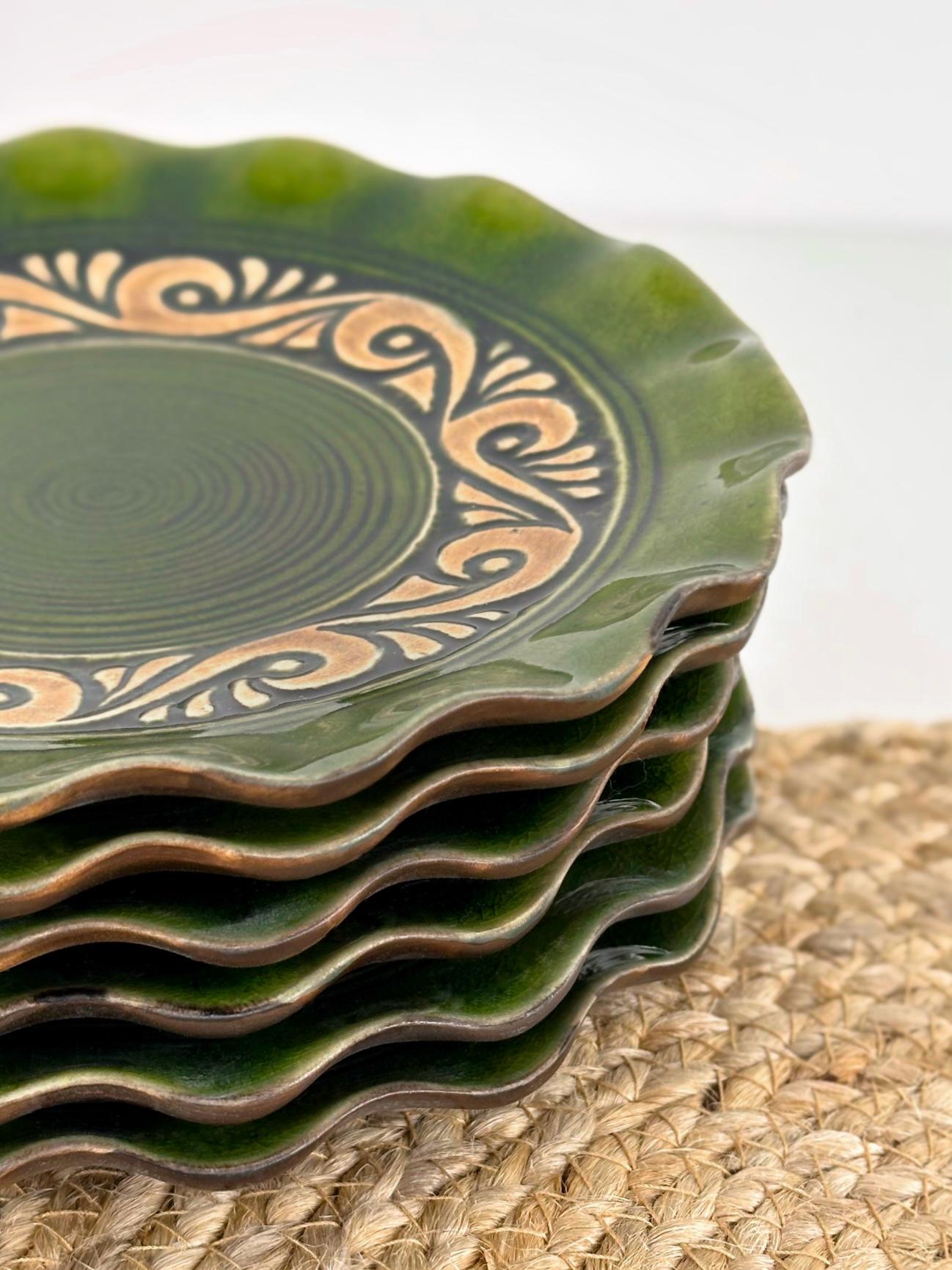 Набір глиняних тарілок Гражда 20 см х 6 шт. Коричневий (17019-15) - фото 3 Набір глиняних тарілок Гражда 20 см х 6 шт. Коричневий (17019-15) - фото 3