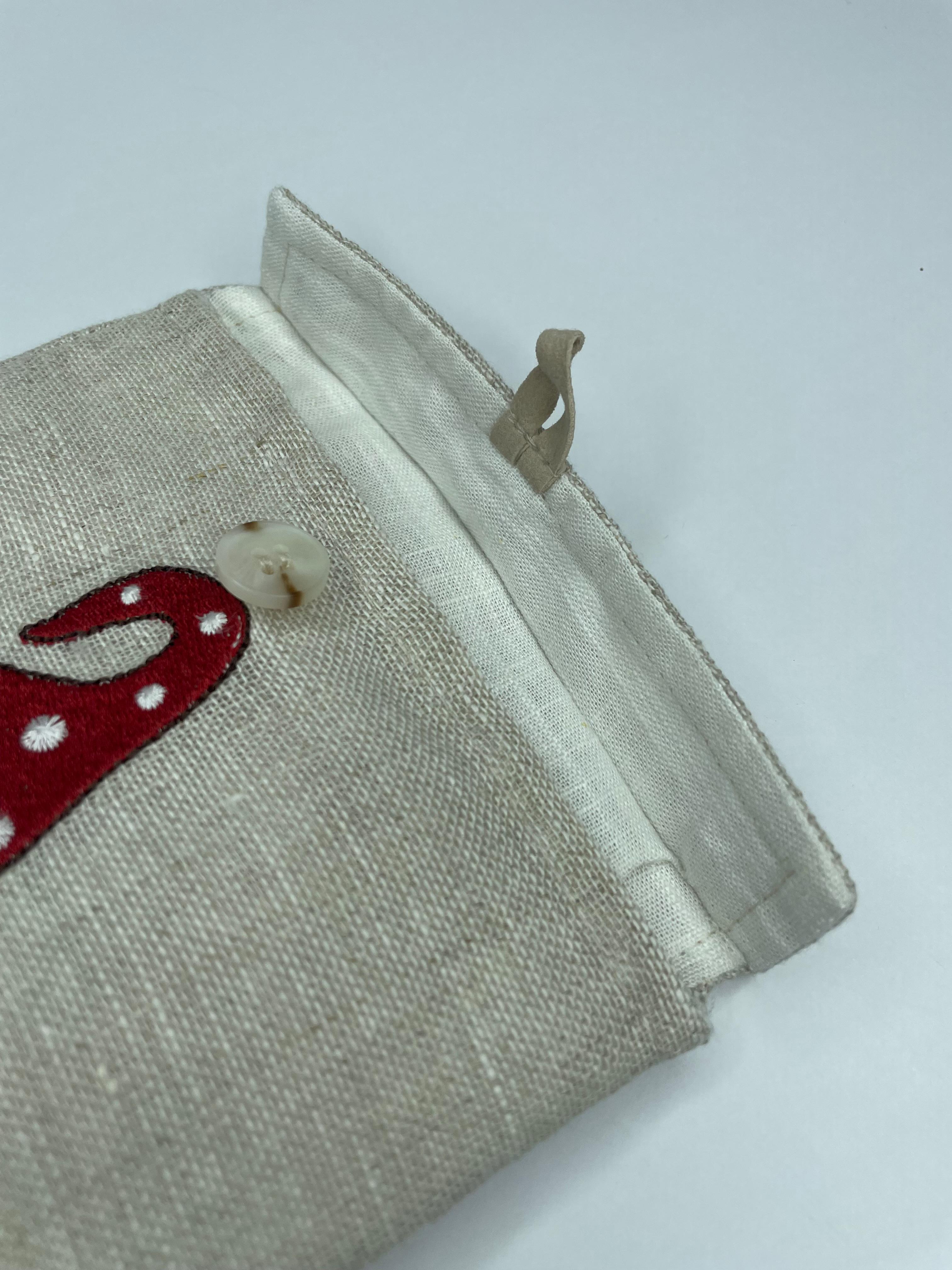 Подарочный мешочек с вышивкой Гном с подарком 15х20 см (30836281) - фото 2 Подарочный мешочек с вышивкой Гном с подарком 15х20 см (30836281) - фото 2