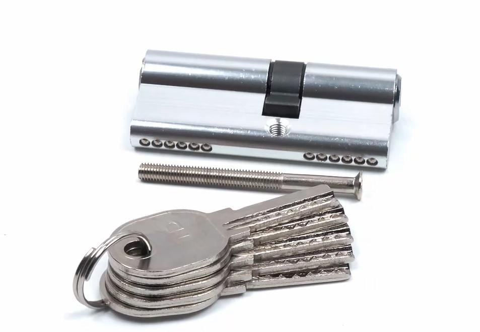 Цилиндр COMETA 50x30 ключ-ключ CP 80 мм Хром (ЦМ008) Цилиндр COMETA 50x30 ключ-ключ CP 80 мм Хром (ЦМ008)