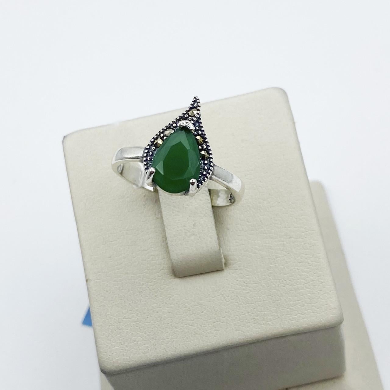 Кольцо серебряное с изумрудом и марказитом р. 19 3,3 г (2147448682) Кольцо серебряное с изумрудом и марказитом р. 19 3,3 г (2147448682)