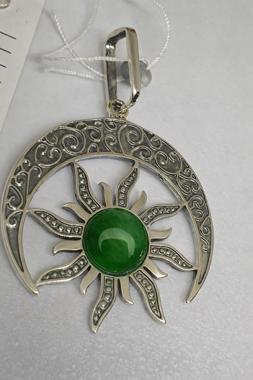 Срібний кулон-оберіг Сонце в лунниці з улекситом 925 проби Зелений (2872072882)