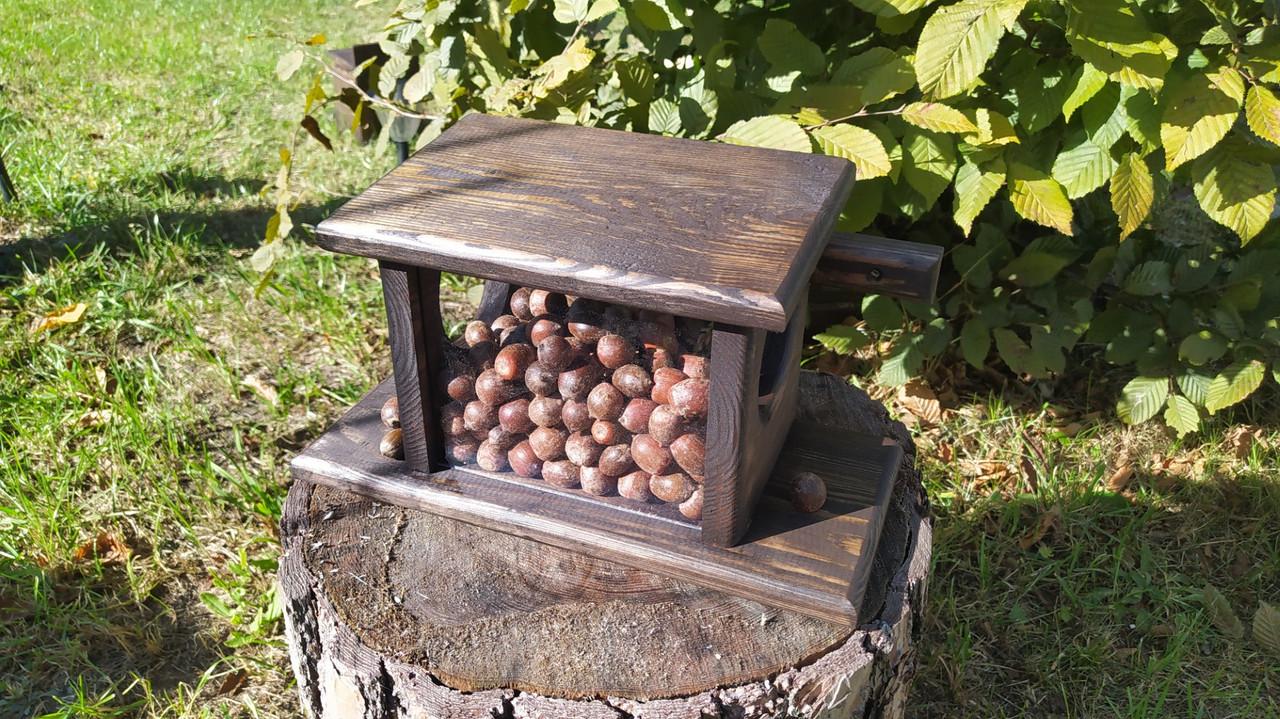 Кормушка для белок Гостинец из древесины Эбеновое дерево 35х20х16 см - фото 3 Кормушка для белок Гостинец из древесины Эбеновое дерево 35х20х16 см - фото 3