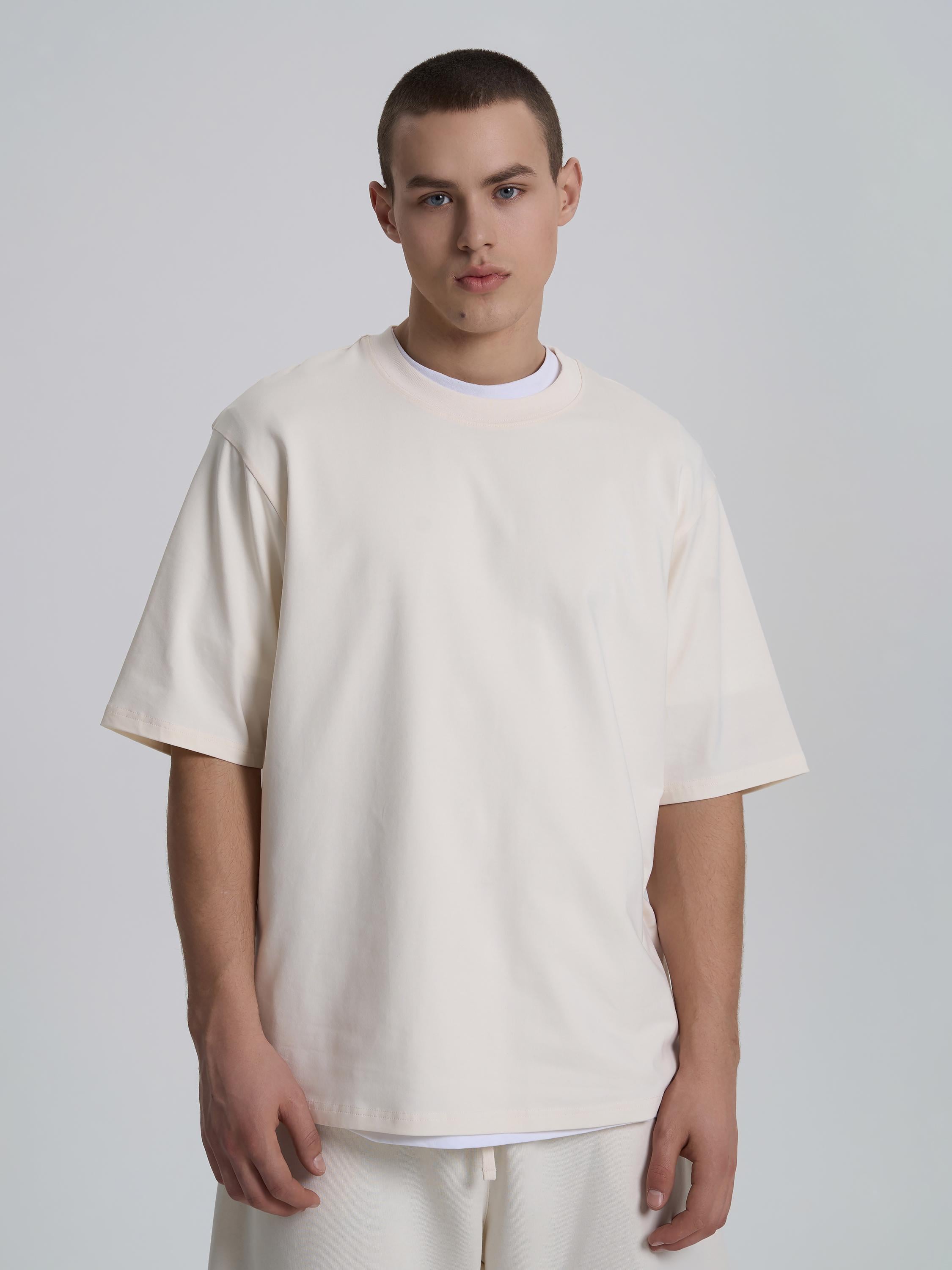 Футболка-оверсайз чоловіча ROZA 231117 XL Світло-бежевий (4824005721908)