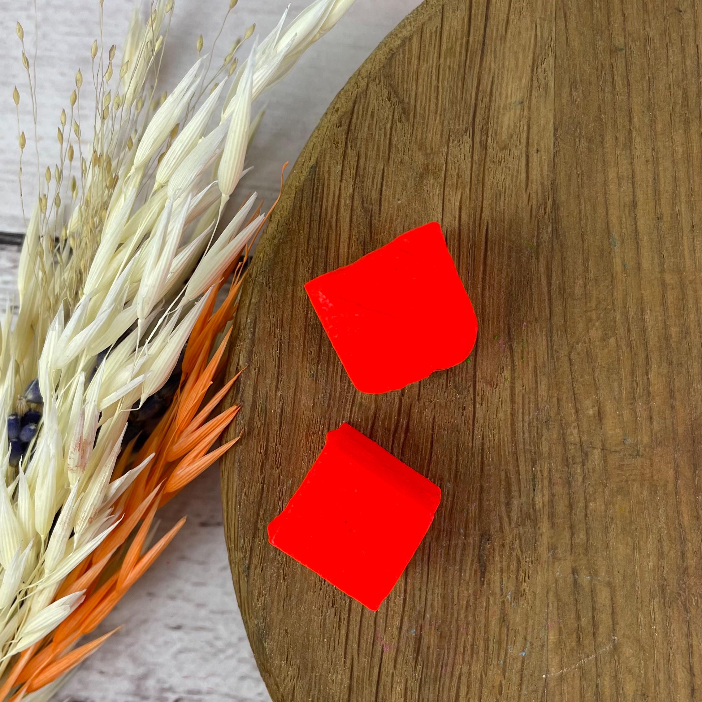 Краситель для свечей Красный флуор (593)