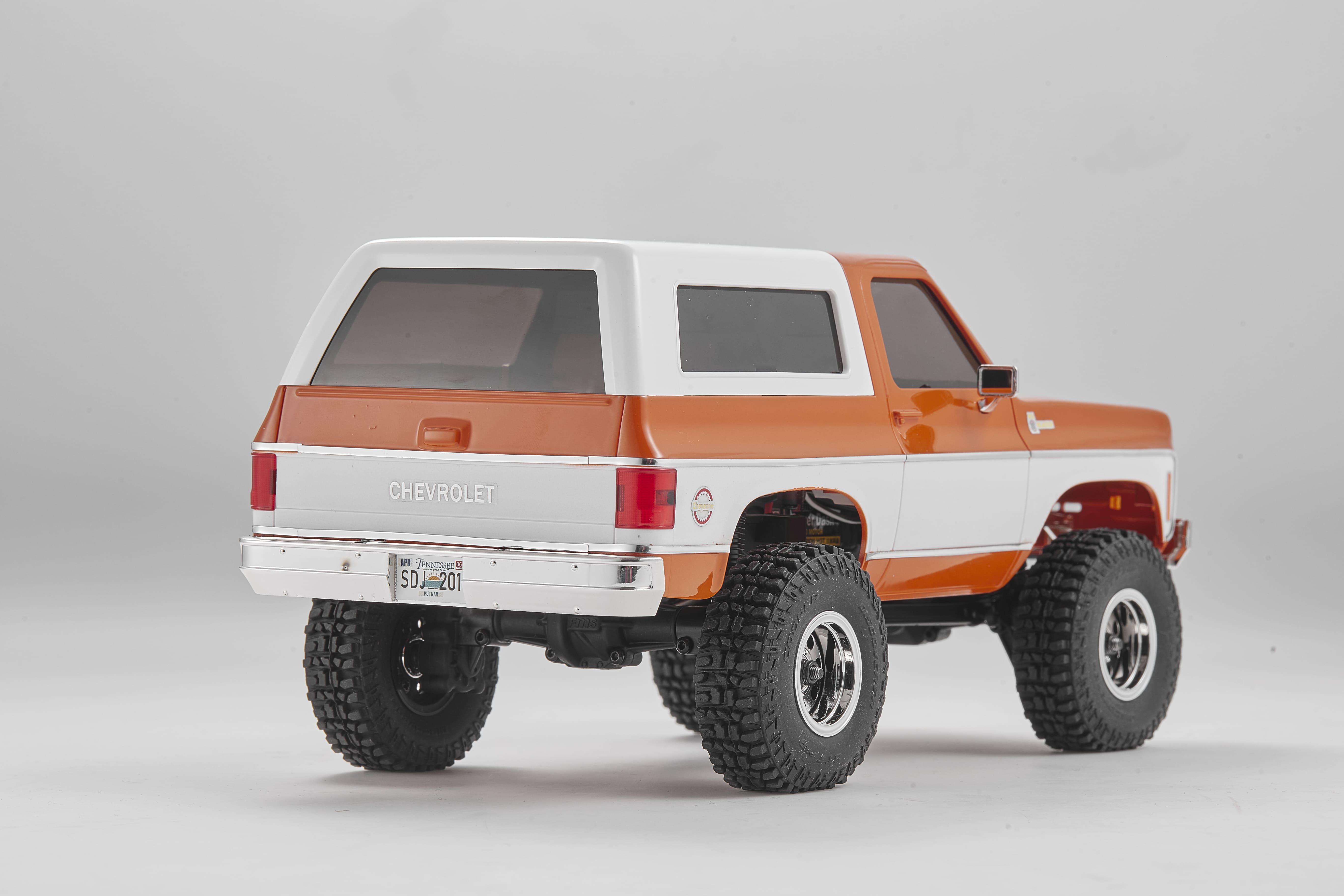 Машинка на радиоуправлении FMS 1:24 FCX24 K5 BLAZE RTR Orange - фото 14 Машинка на радиоуправлении FMS 1:24 FCX24 K5 BLAZE RTR Orange - фото 14