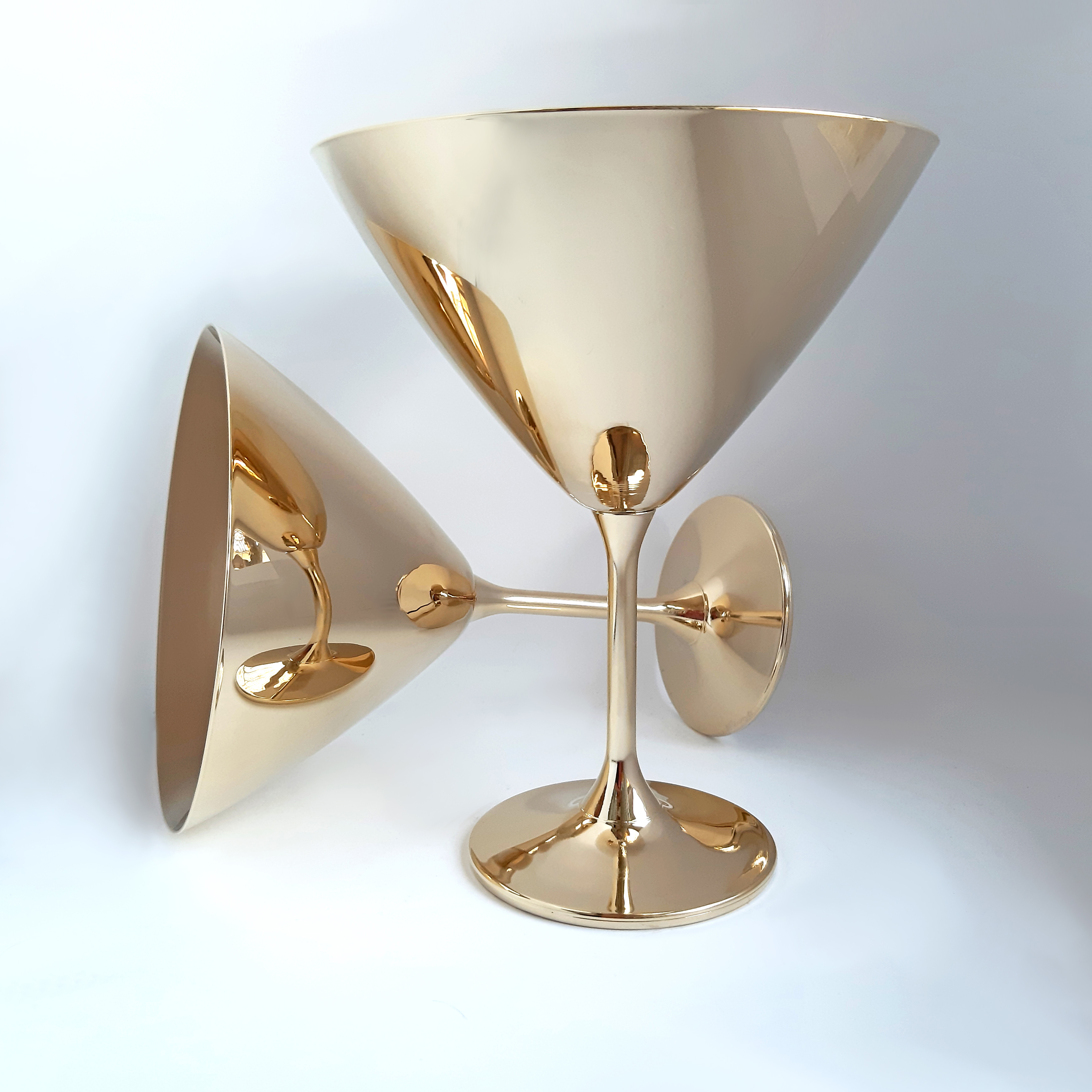 Набір бокалів для мартіні Bohemia Sylvia Klara 280 мл 6 шт. Золото (4S415 00000 280 2) - фото 3 Набір бокалів для мартіні Bohemia Sylvia Klara 280 мл 6 шт. Золото (4S415 00000 280 2) - фото 3