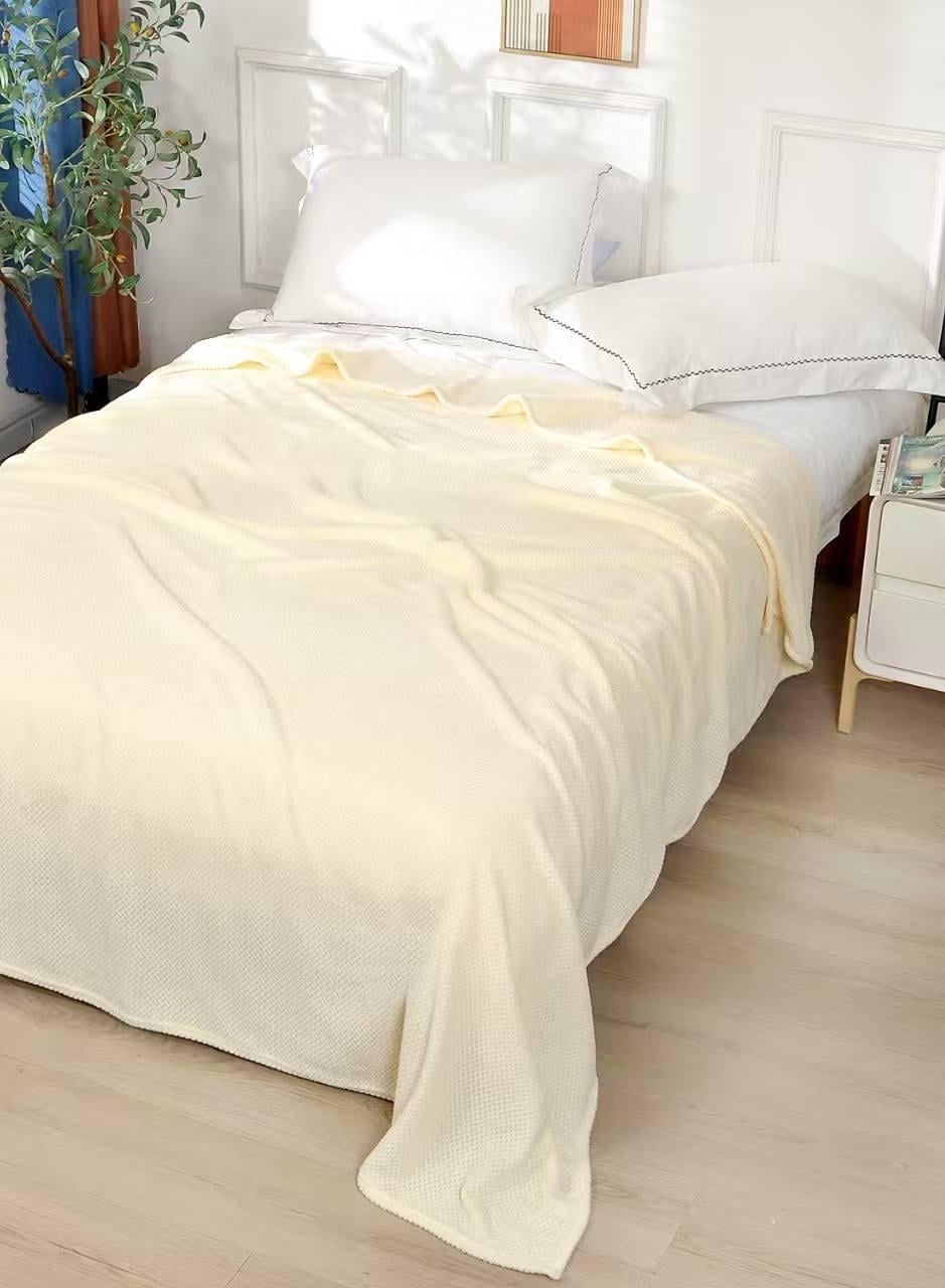 Плед бамбуковый евро 200x220 см Молочный (Д-al-velpl-001-02) Плед бамбуковый евро 200x220 см Молочный (Д-al-velpl-001-02)