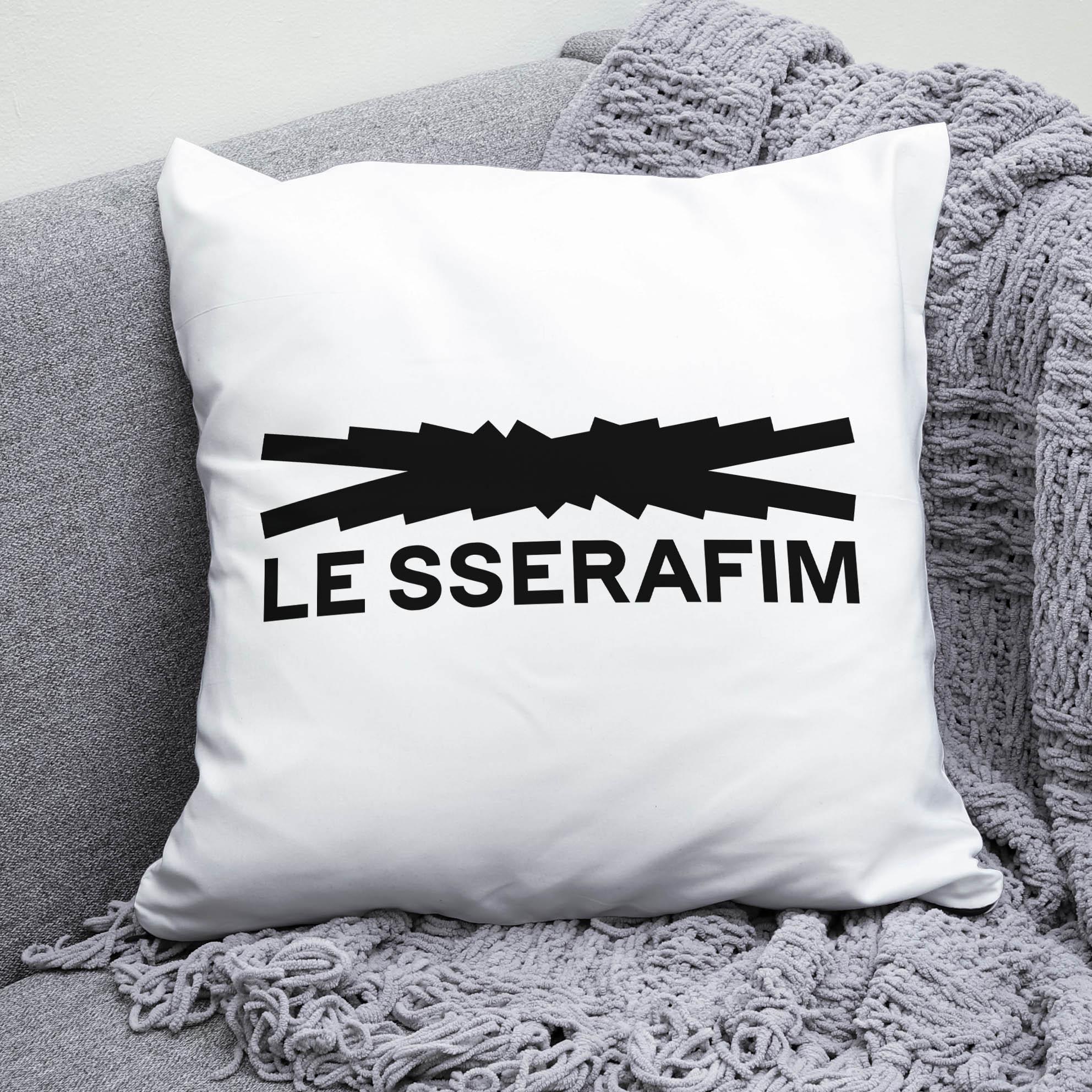 Плюшевая подушка квадрат с принтом K-Pop Le Sserafim "2
