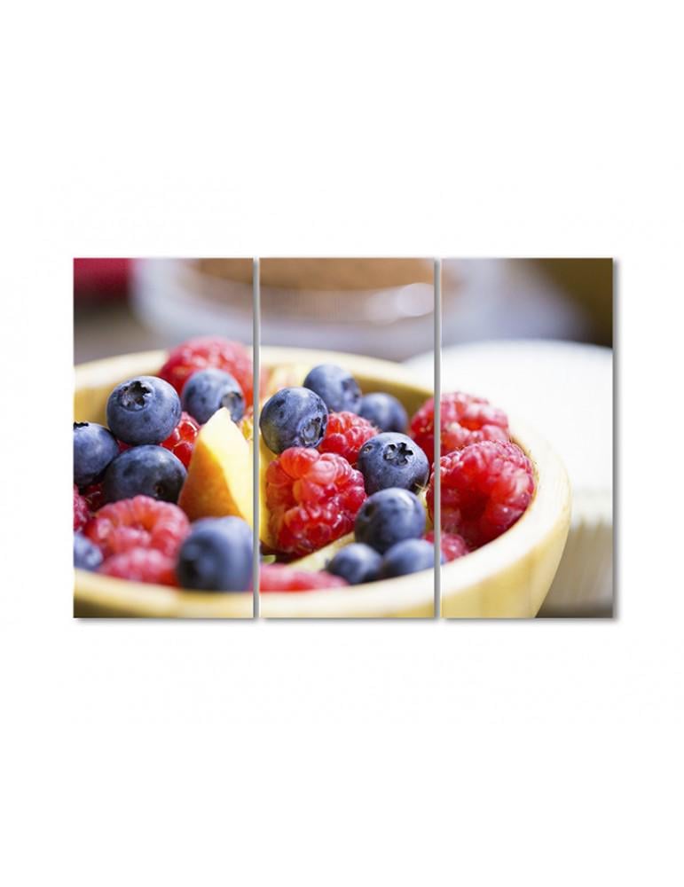 Картина модульная Тарелка с ягодами 3 модуля 120x180 см