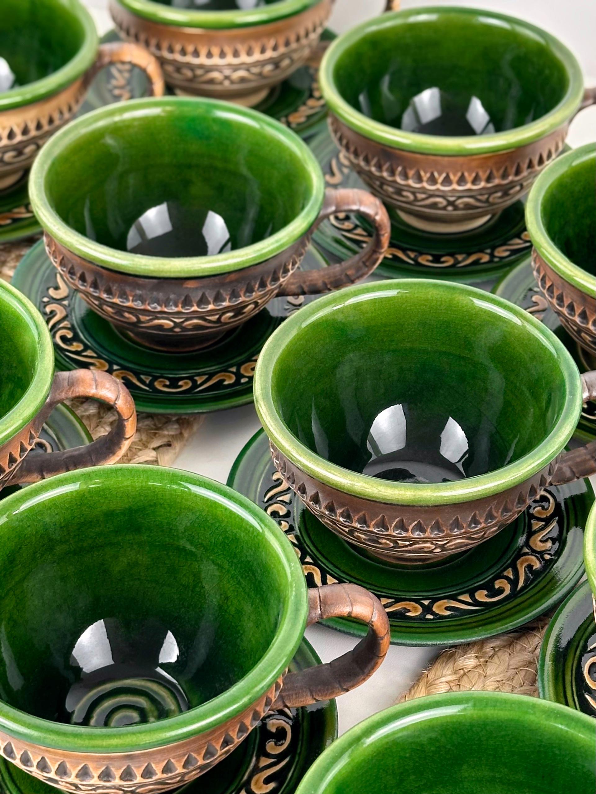 Набір глиняних чашок та блюдець Гражда 12 шт. Коричневий (17019-26) - фото 10 Набір глиняних чашок та блюдець Гражда 12 шт. Коричневий (17019-26) - фото 10