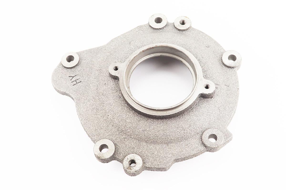 Крышка блока двигателя левая со стороны маховика 5 отверстий к двигателям R190N/195NM тип 2 (999533)