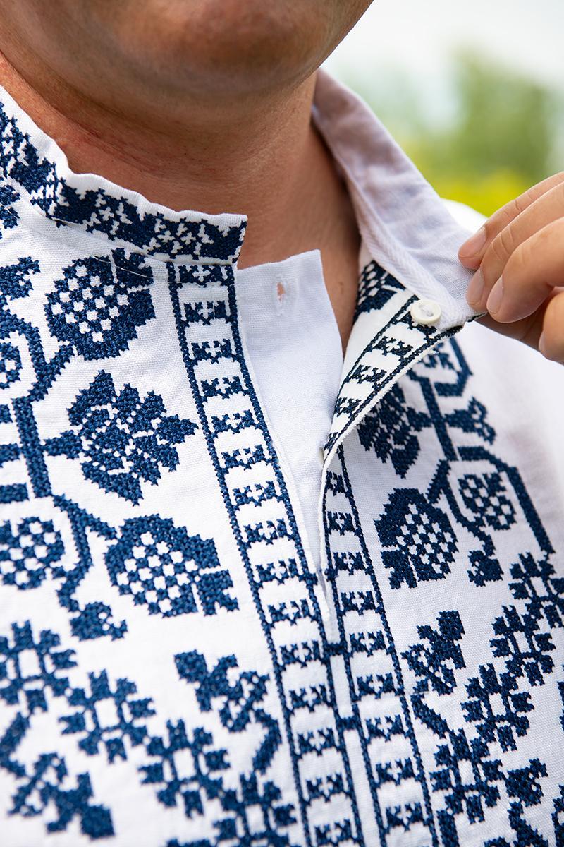 Вышиванка льняная мужская с коротким рукавом с синим остронаментом 5XL Белый (1877379097) - фото 2