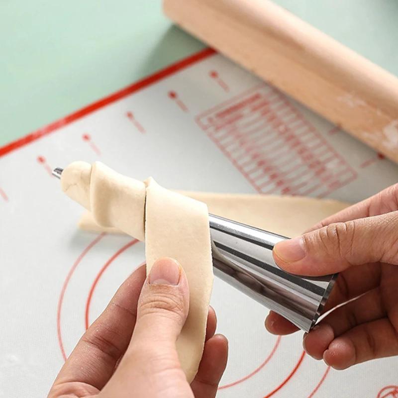 Форми конуси для випікання трубочок 12 см 5 шт. Сріблястий (2789190544) - фото 2 Форми конуси для випікання трубочок 12 см 5 шт. Сріблястий (2789190544) - фото 2