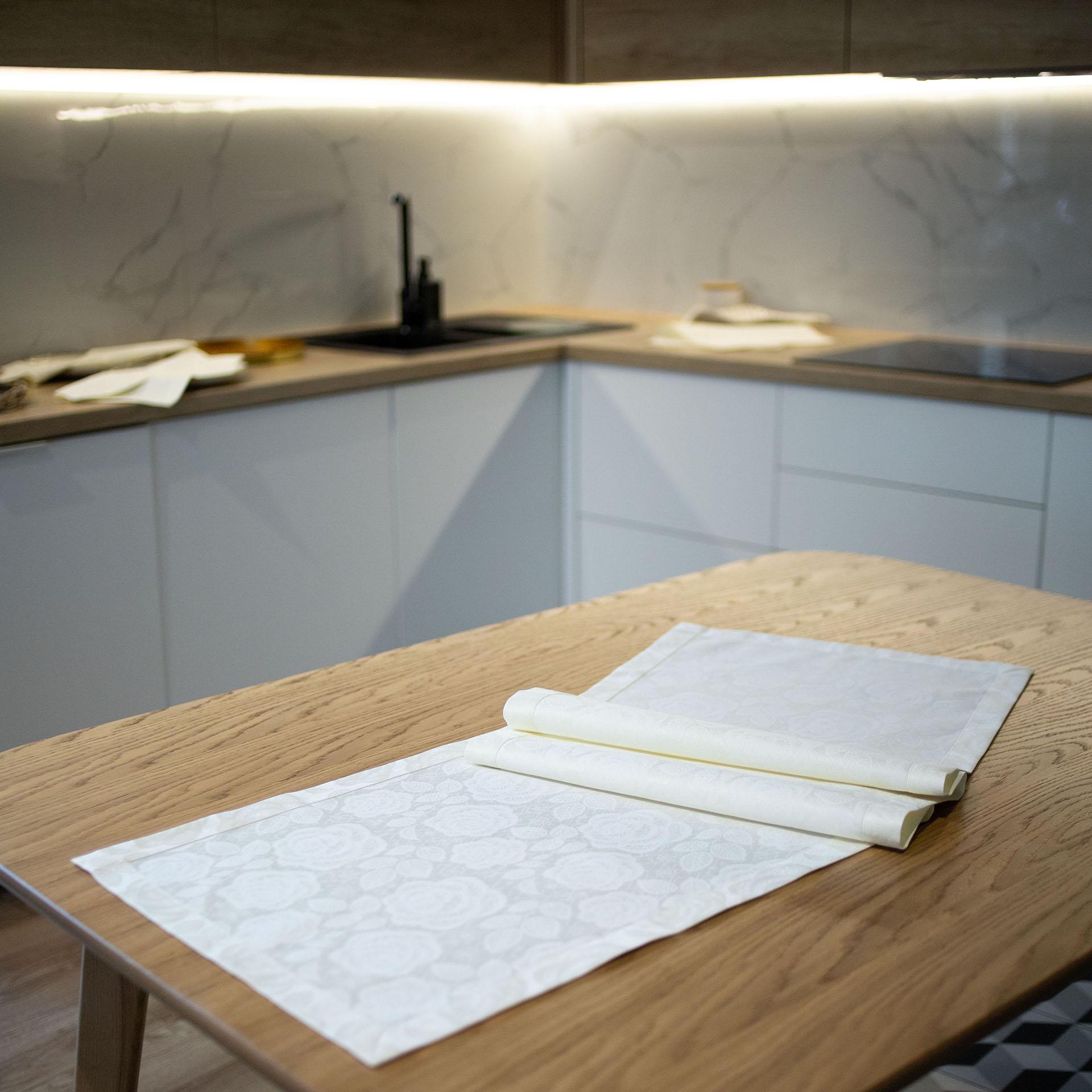 Доріжка жакардова Едельвіка Камелія 2,40x0,40 м Молочний кремовий (420-23/00)