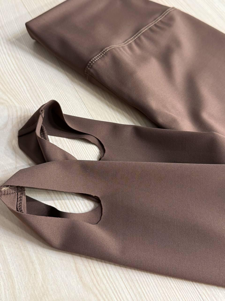 Лосины женские A-N 1721 со штрипками фиксаторами дайвинг с высокой посадкой S Коричневый (4935) - фото 9 Лосины женские A-N 1721 со штрипками фиксаторами дайвинг с высокой посадкой S Коричневый (4935) - фото 9