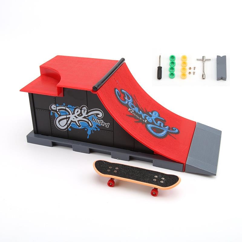 Набор фингерборд пальчиковая игра fingerboard скейт парк/скейт фингерборд с трамплином и скейт (797С)