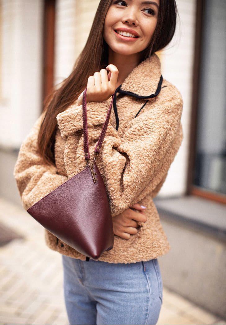 Жіноча сумка-косметичка шкіряна Піраміда Марсала (A-026496) Жіноча сумка-косметичка шкіряна Піраміда Марсала (A-026496)