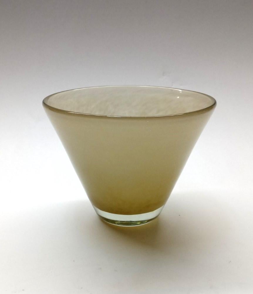 Ваза стеклянная Гутняр 10х14 см Коричневый