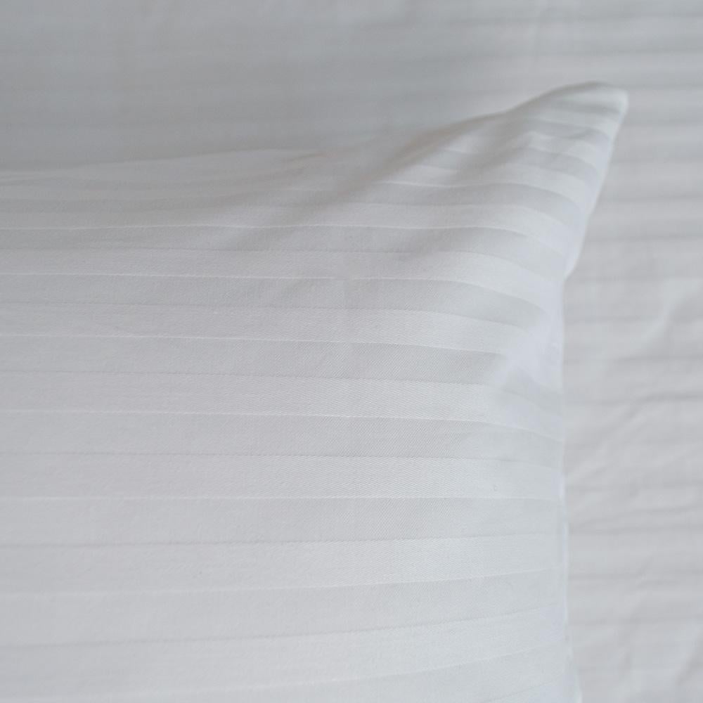 Наволочка на подушку YouStar страйп сатин 125 г/м2 70х70 см 1 шт. Білий (nav-sst-70x70-white) - фото 4