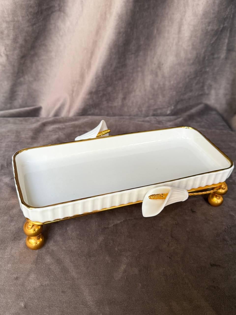 Блюдо сервировочное Yiwu LB-1566BH фарфоровое 24,5х10 см Белый с золотым (33539349)