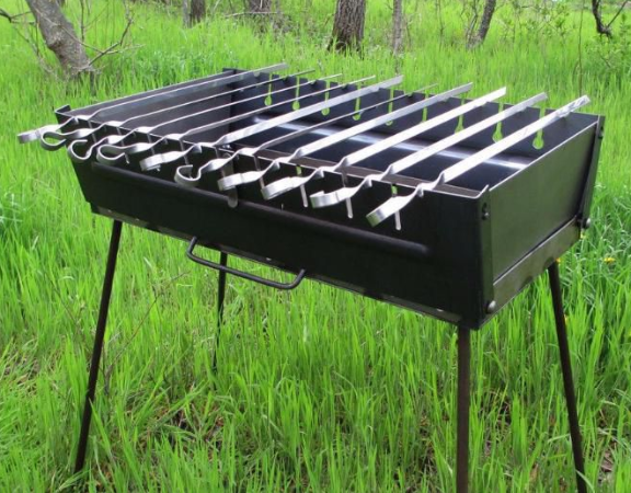 Мангал валіза на 10 шампурів