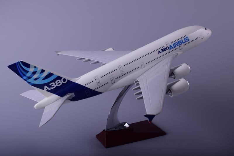 Колекційна модель літака Shantou Tongde Airbus A380 45см Prototype