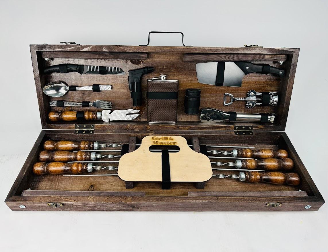 Подарочный набор шампуров Скаут в кейсе-трансформере из натурального дерева и нержавеющей стали из 32 предмета Коричневый (143-10-KS-7620)