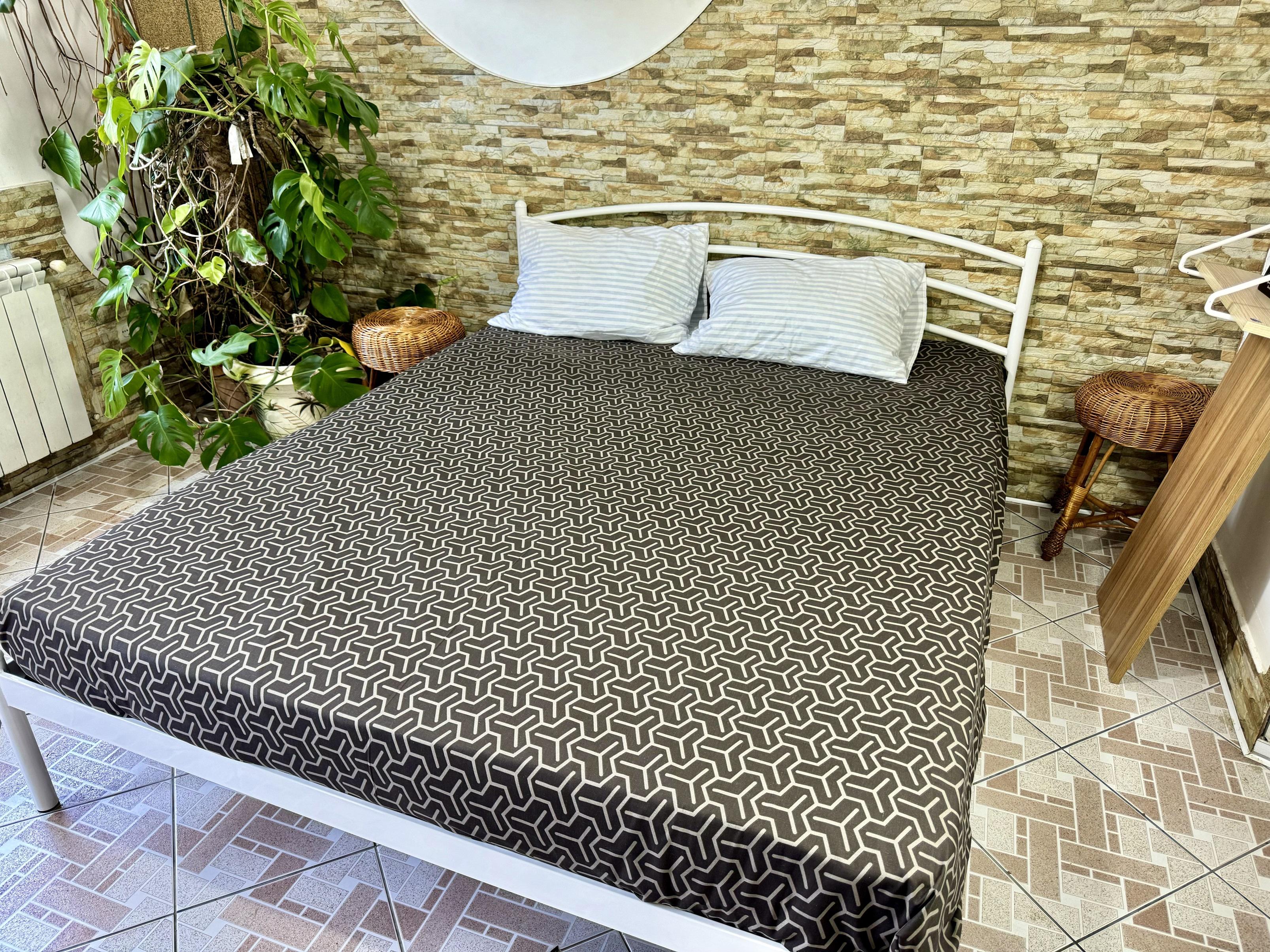 Простынь на резинке Узоры 160х200 см Шоколадный (G-16-081/WP/-160)