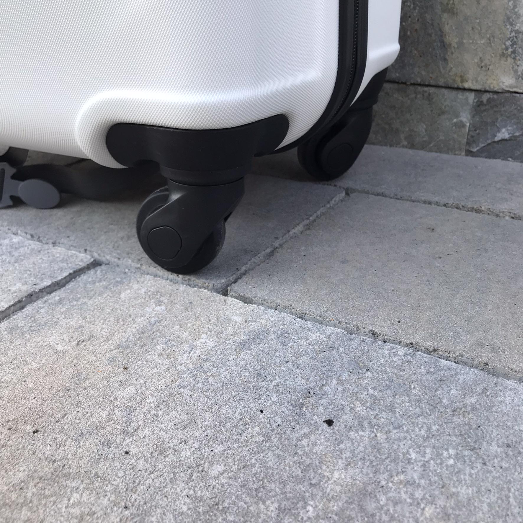 Валіза дорожня Wings 147 з полікарбонату М 65х43х26 см Кремовий (10880622) - фото 5 Валіза дорожня Wings 147 з полікарбонату М 65х43х26 см Кремовий (10880622) - фото 5