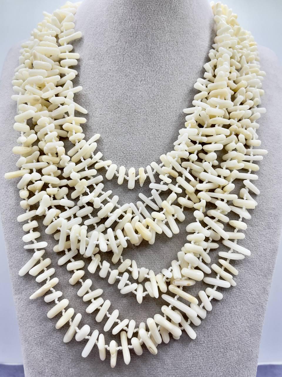 Колье натуральный коралл Белый (9216)